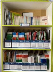 Книга уголок
